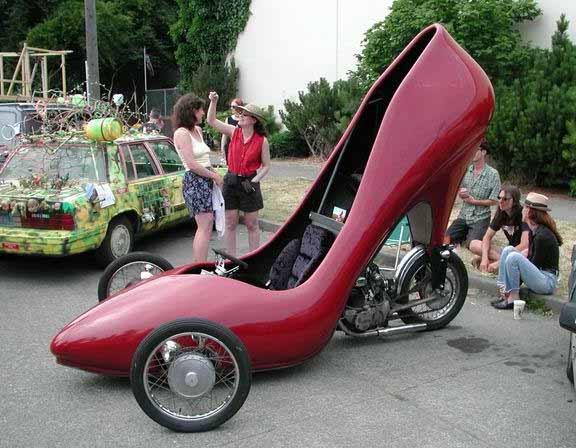 women-drivers-shoe-car